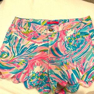 Lilly Pulitzer scalloped edge shorts.